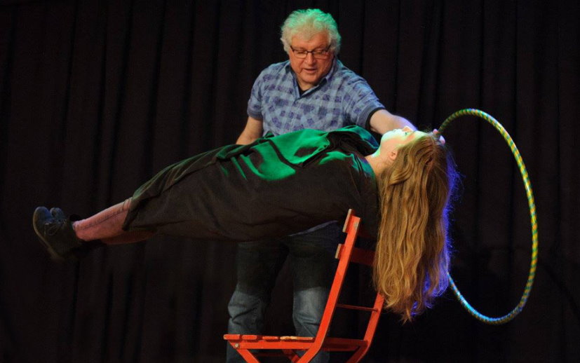 Heinz der Zauberer sorgt für magische Momente im Komplex